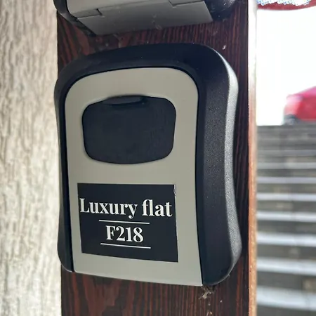 Luxury Flat F218 Бансько