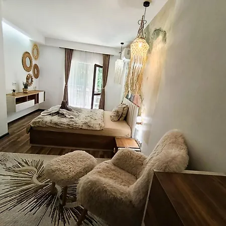 Апартаменти Luxury Flat F218